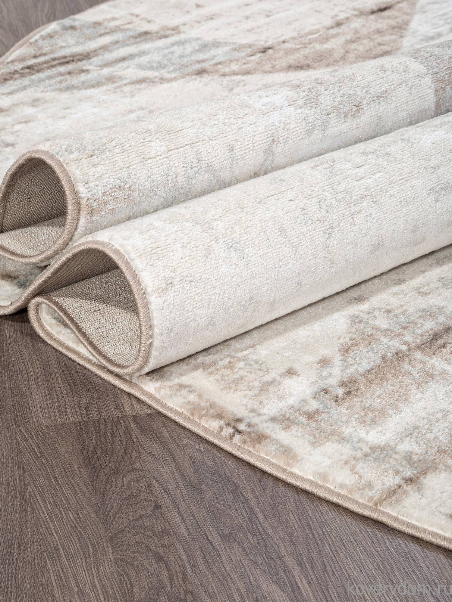 Ковер VALENCIA DELUXE D949 CREAM Овал Ковер VALENCIA DELUXE D949 CREAM Овал