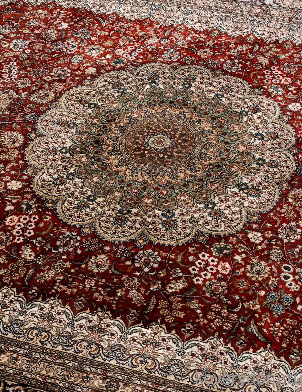 Ковер Tibet SILK & SILK S-10 RED Ковер Tibet SILK & SILK S-10 RED